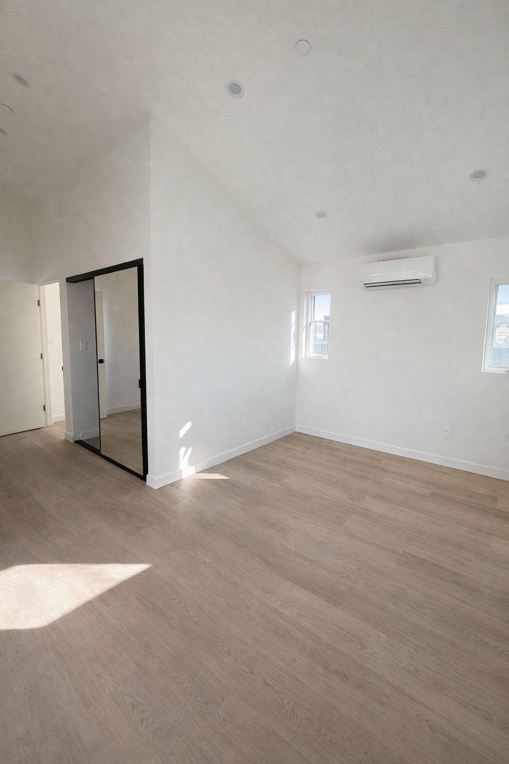 Gallery image 7